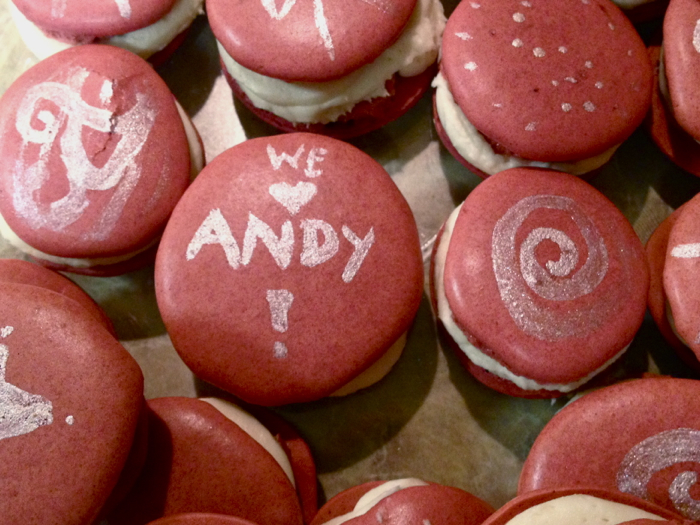 Decorated macarons